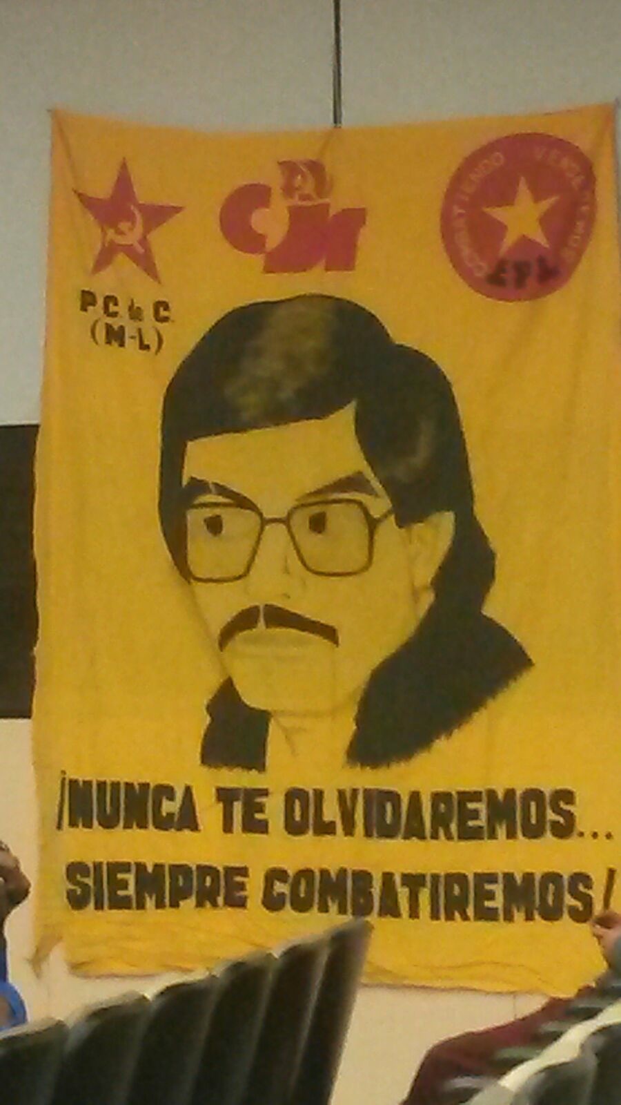 pancarta de jrc entierro de owc